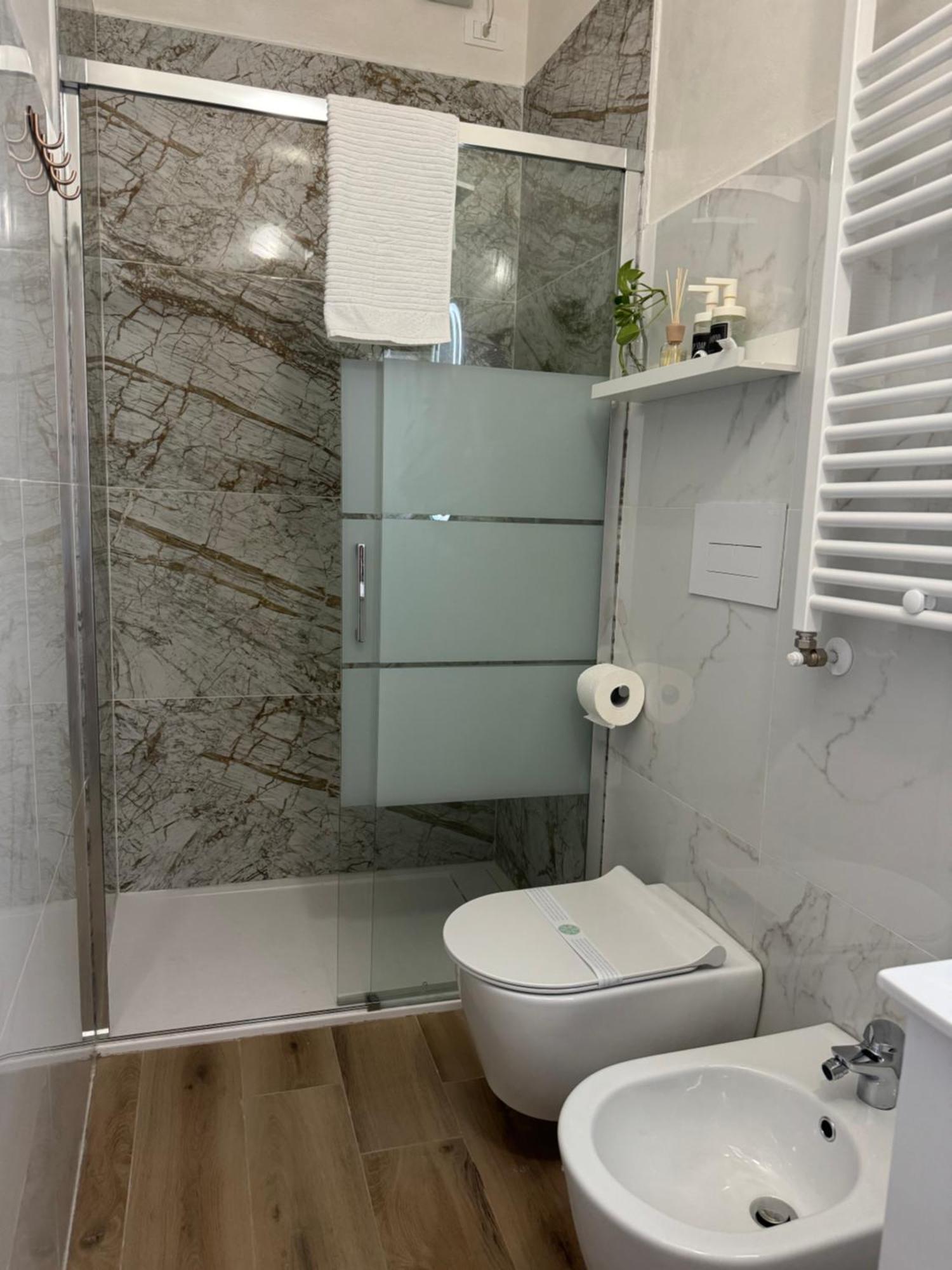 Serenity B&B Brescia Bagian luar foto