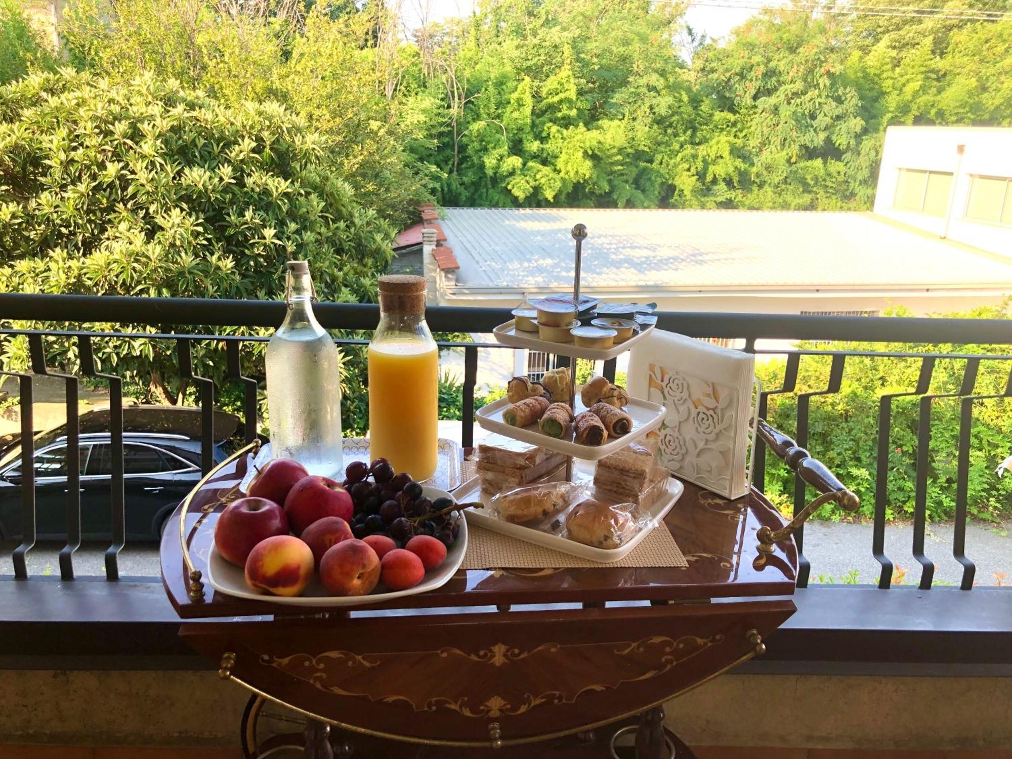 Serenity B&B Brescia Bagian luar foto