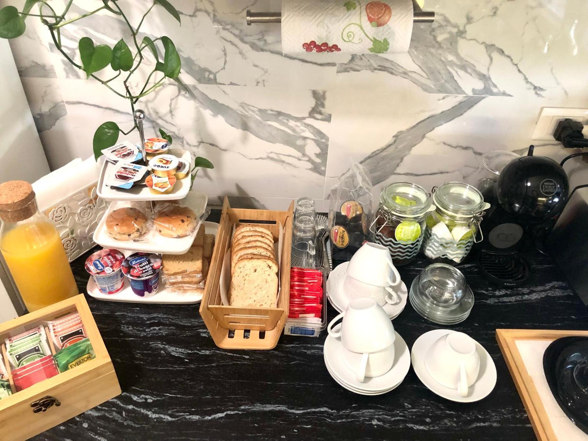 Serenity B&B Brescia Bagian luar foto