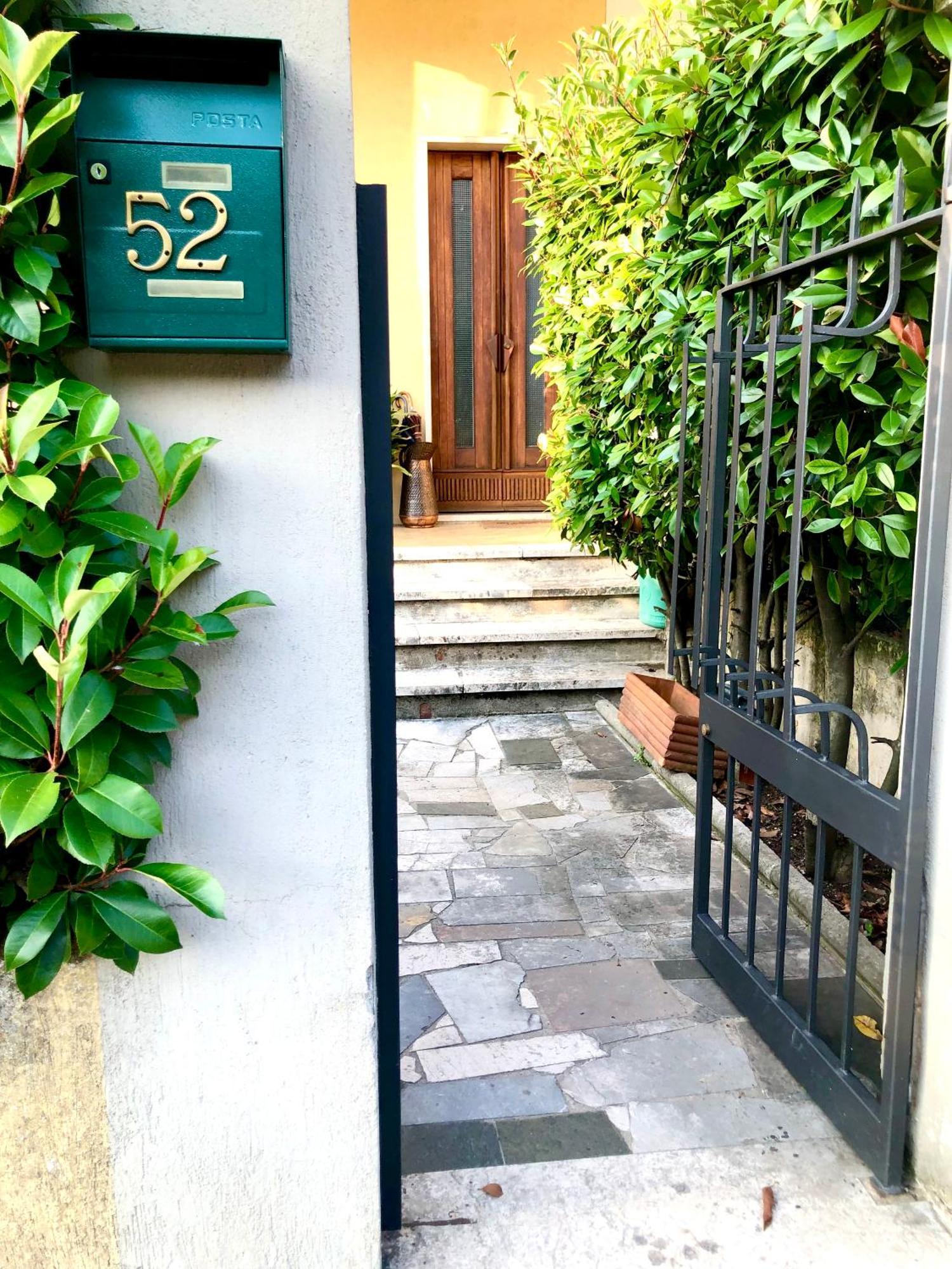 Serenity B&B Brescia Bagian luar foto